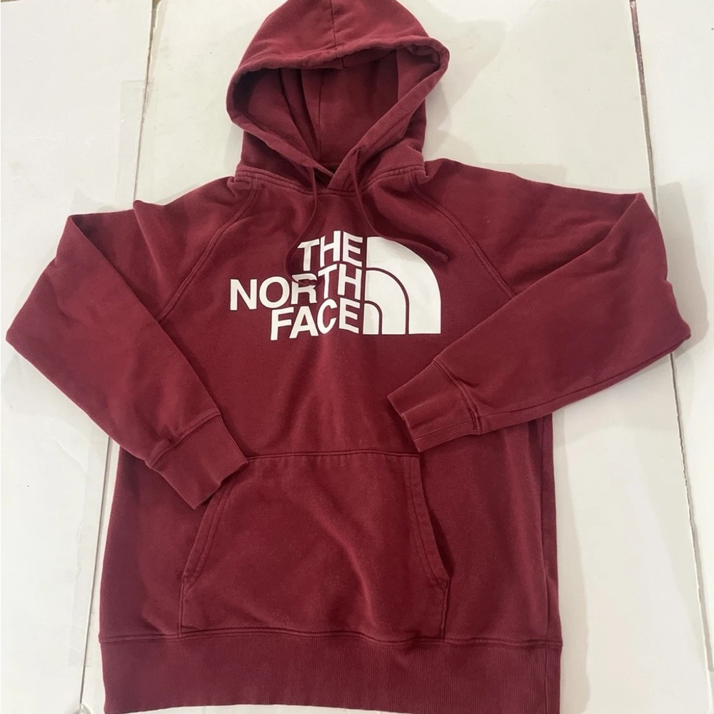 The North Face Hoodie Women's S Small Red Pullover Logo Sweatshirt Pocket